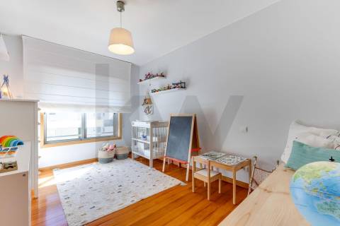 Apartamento T3 com 3 WC, Renovado em Moreira da Maia!