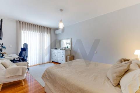 Apartamento T3 com 3 WC, Renovado em Moreira da Maia!