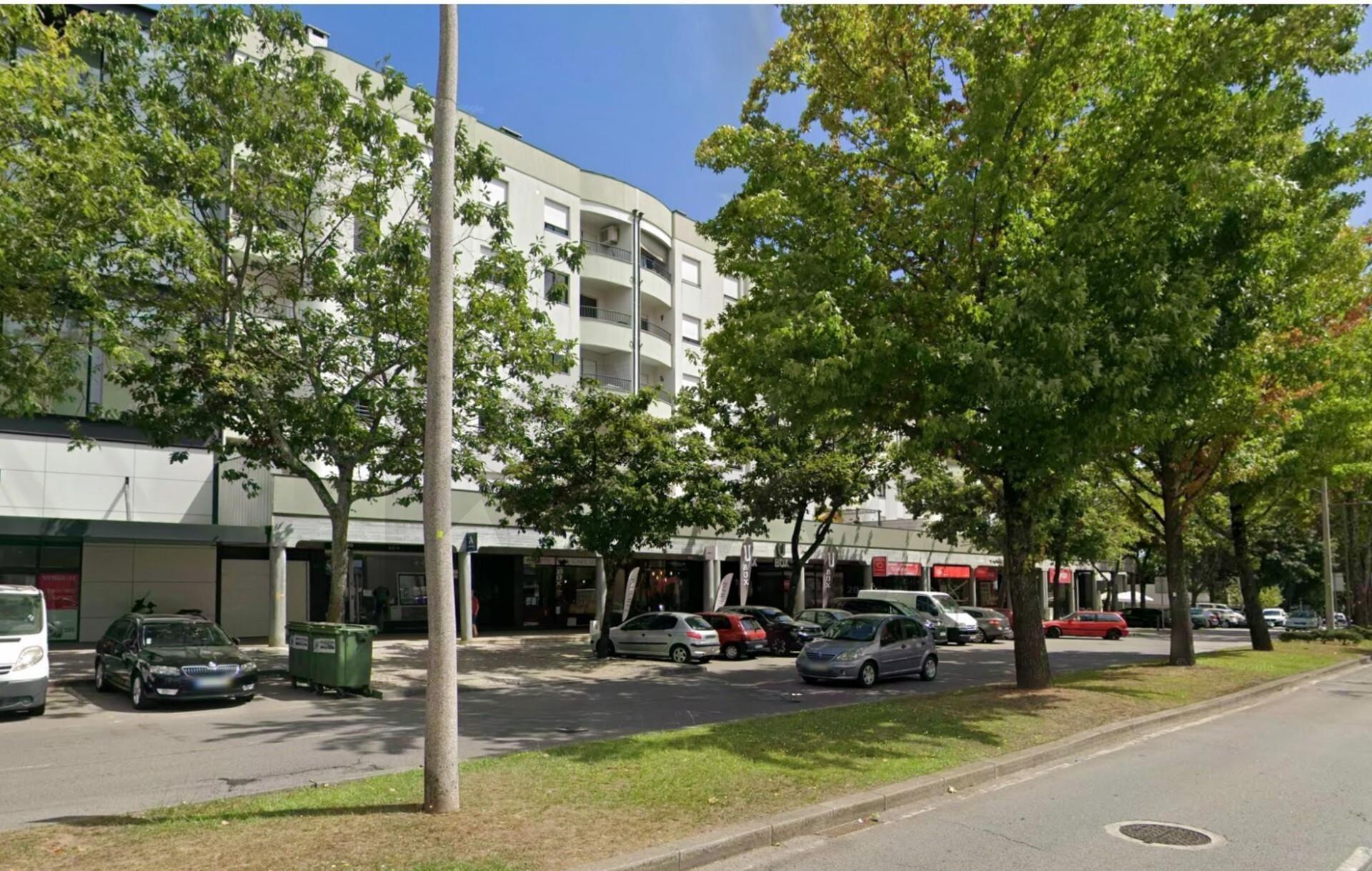 Apartamento T2+1 na Av. Renato Araújo (S. João da Madeira)