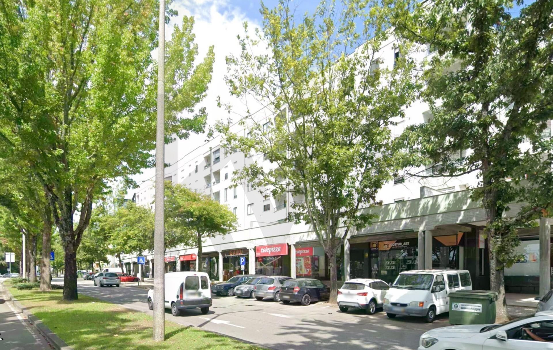 Apartamento T2+1 na Av. Renato Araújo (S. João da Madeira)