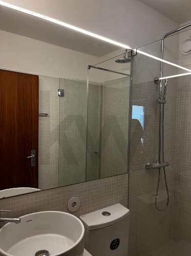 Apartamento T3 renovado para arrendamento nos Pinhais da Foz