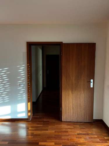 Apartamento T3 renovado para arrendamento nos Pinhais da Foz