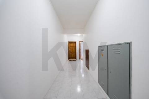 Apartamento T1 com Terraço na Rua Luís Soares Barbosa (Braga Parque)