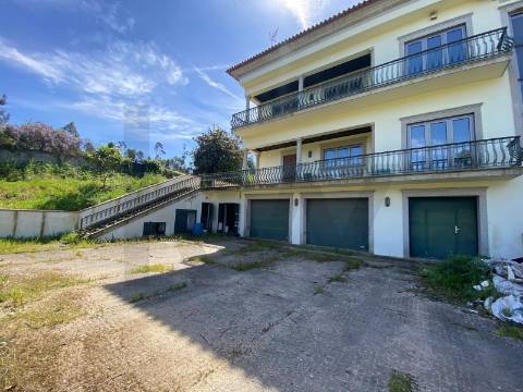 Moradia de Luxo T7 com Piscina Interior | Santo Tirso - Trofa