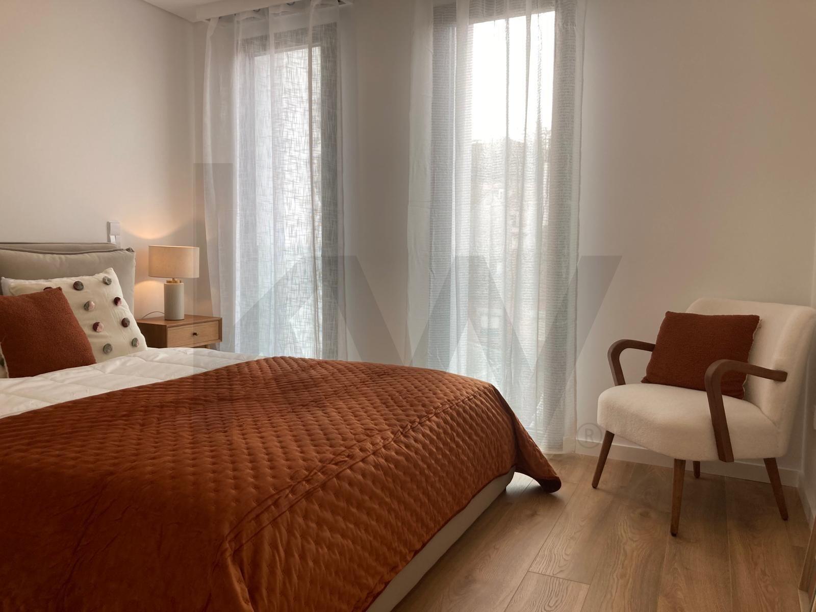 Apartamento T1 para arrendamento no Centro Porto