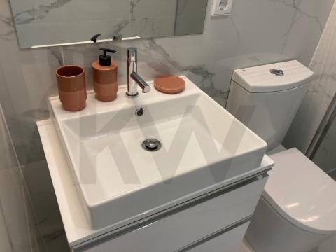 Apartamento T1 para arrendamento no Centro Porto