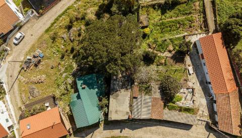 Armazém para Conversão em Moradia T2 – Vilar de Mouros