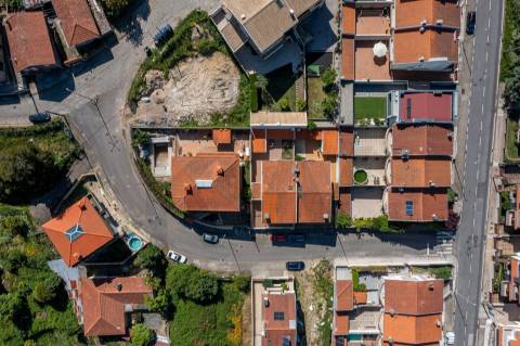 Moradia T3 com jardim e garagem, Jovim, Gondomar