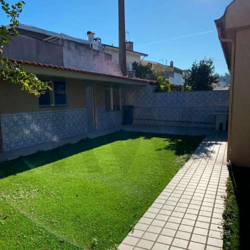 Moradia T3 com garagem e jardim - Vila do Conde