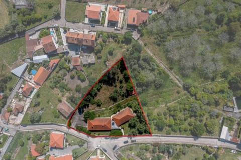 Moradia T4 térrea de construção recente com terreno em Serreleis, Viana do Castelo