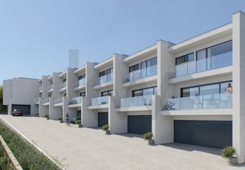 Moradia T3 | Condomínio Fechado | Piscina - Jardim | Box duas Viaturas | Gondomar