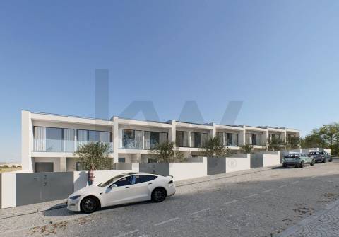 Moradia T3 | Condomínio Fechado | Piscina - Jardim | Box duas Viaturas | Gondomar