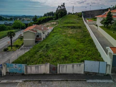 TERRENO - 2.005 m2 - Rua Belos Ares - Carvalhos - V.N.Gaia