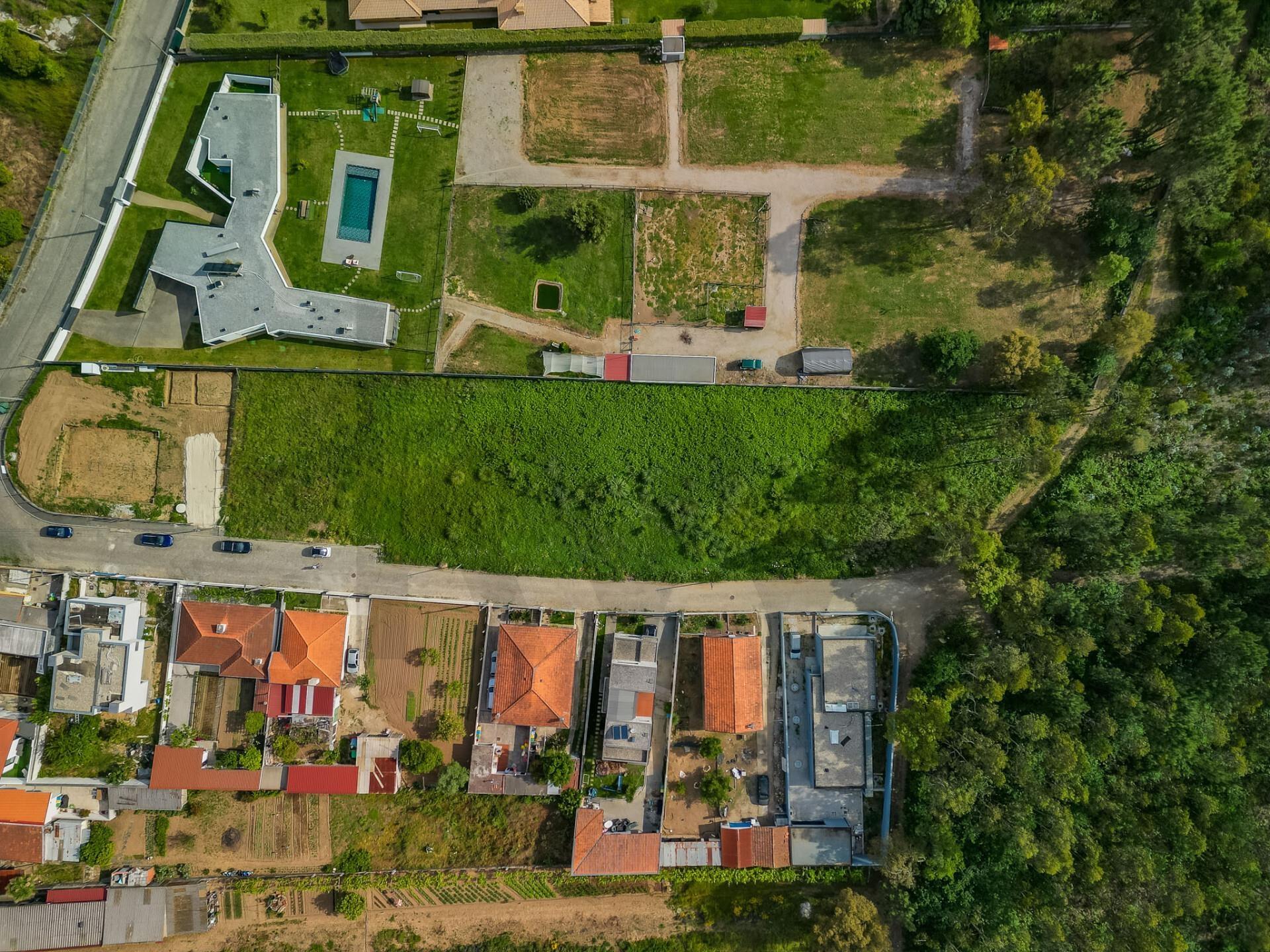 TERRENO – R. Lavoura - Perosinho – Gaia – 2.810 m2