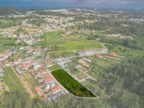 TERRENO – R. Lavoura - Perosinho – Gaia – 2.810 m2