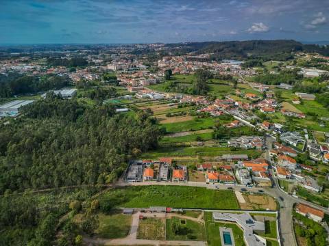 TERRENO – R. Lavoura - Perosinho – Gaia – 2.810 m2