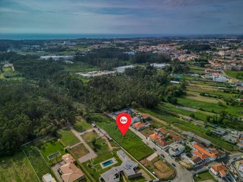TERRENO – R. Lavoura - Perosinho – Gaia – 2.810 m2