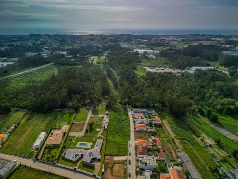 TERRENO – R. Lavoura - Perosinho – Gaia – 2.810 m2