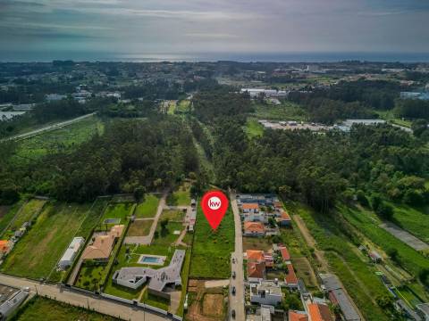 TERRENO – R. Lavoura - Perosinho – Gaia – 2.810 m2