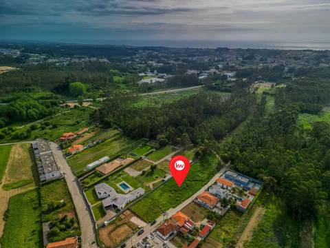 TERRENO – R. Lavoura - Perosinho – Gaia – 2.810 m2