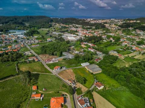 TERRENO  - 2.742 m2 Rua Pousada - Perosinho - V.N.Gaia