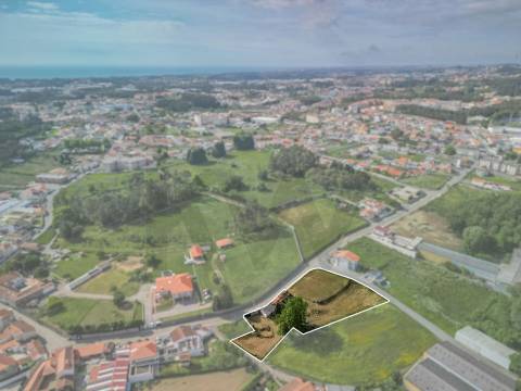 TERRENO  - 2.742 m2 Rua Pousada - Perosinho - V.N.Gaia