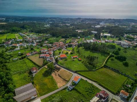TERRENO  - 2.742 m2 Rua Pousada - Perosinho - V.N.Gaia