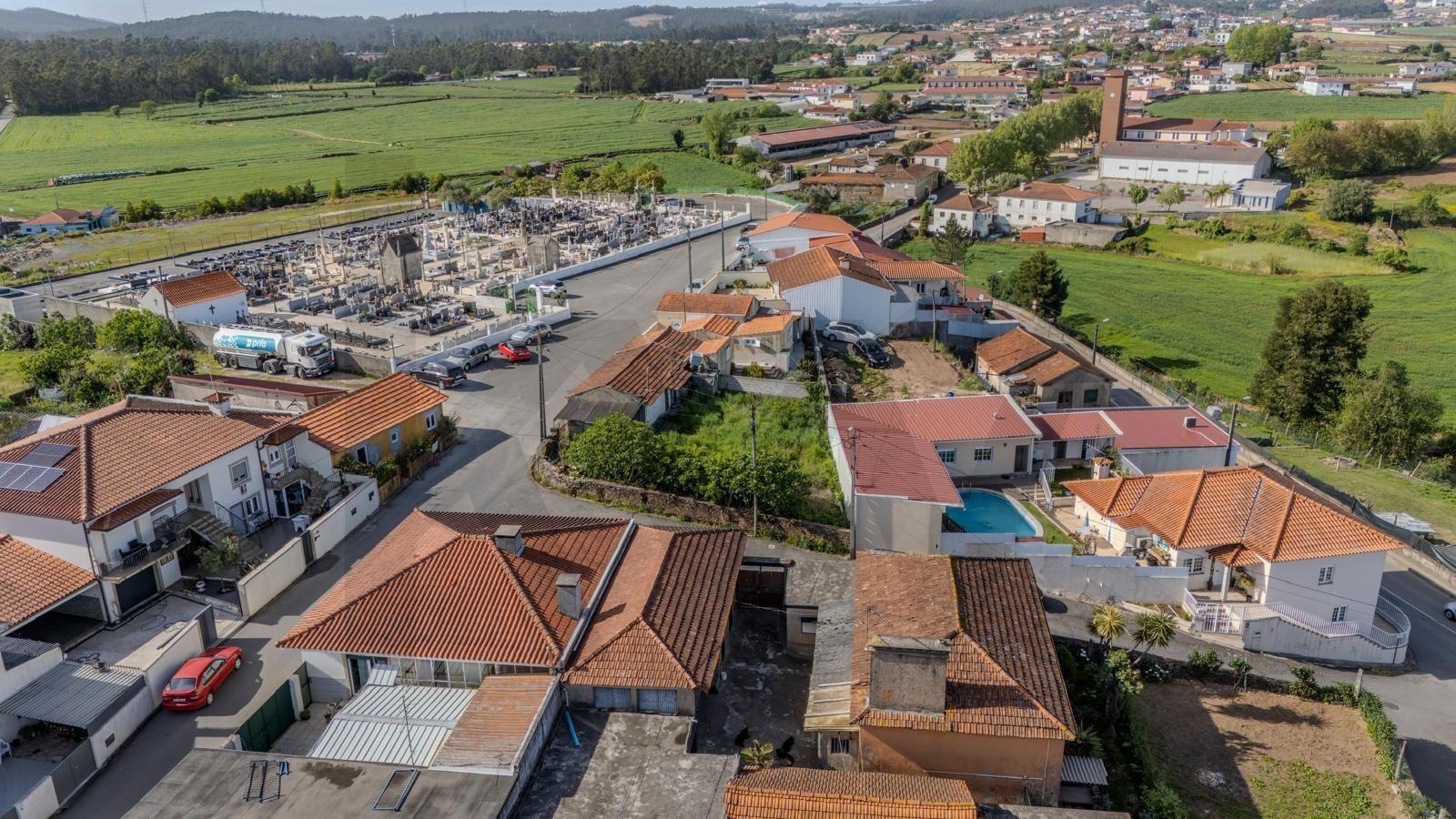Moradia para Recuperar em Outeiro do Sino - Fradelos - Vila Nova de Famalicão