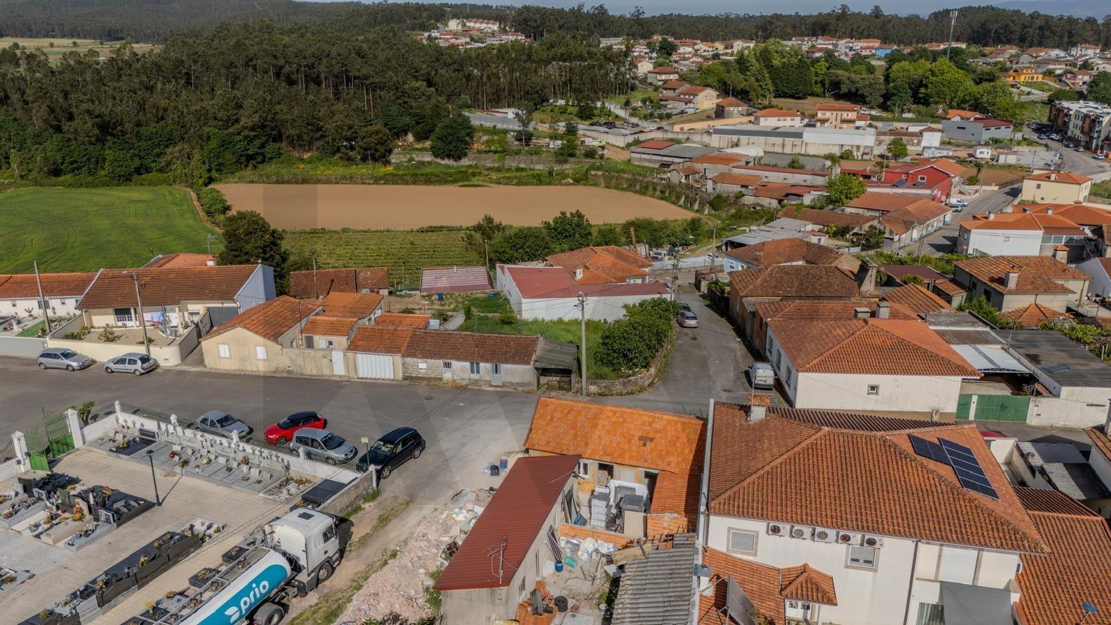 Moradia para Recuperar em Outeiro do Sino - Fradelos - Vila Nova de Famalicão