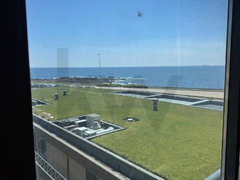 T4 no Paço da Boa Nova: Vista Mar e Sala de 89 m²