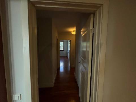 T4 no Paço da Boa Nova: Vista Mar e Sala de 89 m²