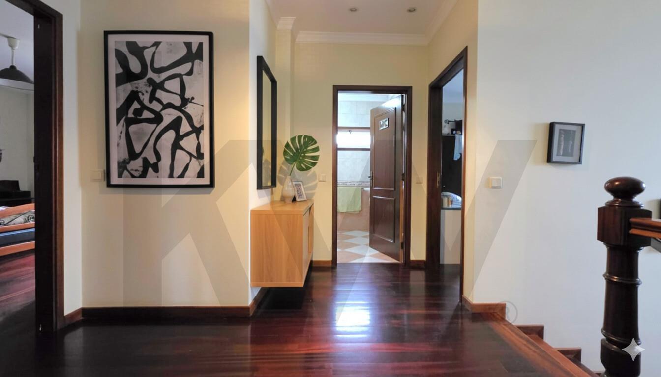  Arrendamento Andar de  Moradia T3,  com Jardim e Garagem Box, Próximo do Centro de Amarante