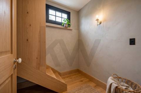 Moradia T3+1 em Pedra para Reabilitação | Riba de Âncora – Caminha