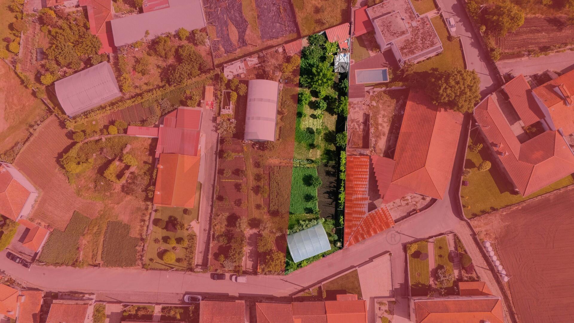 Lote de terreno para construção com 1059 m² em Grimancelos, Barcelos