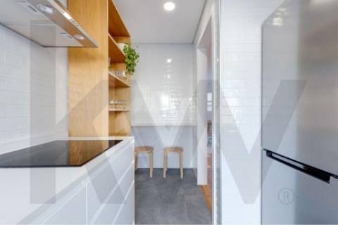 Apartamento  T4, duplex ,totalmente remodelado perto da Boavista.