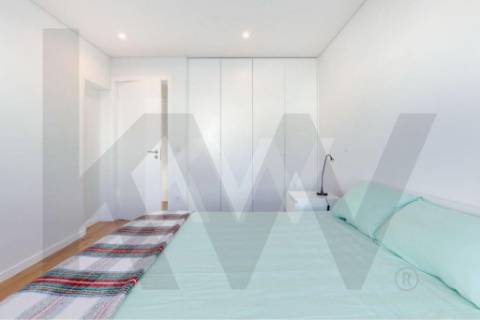 Apartamento  T4, duplex ,totalmente remodelado perto da Boavista.