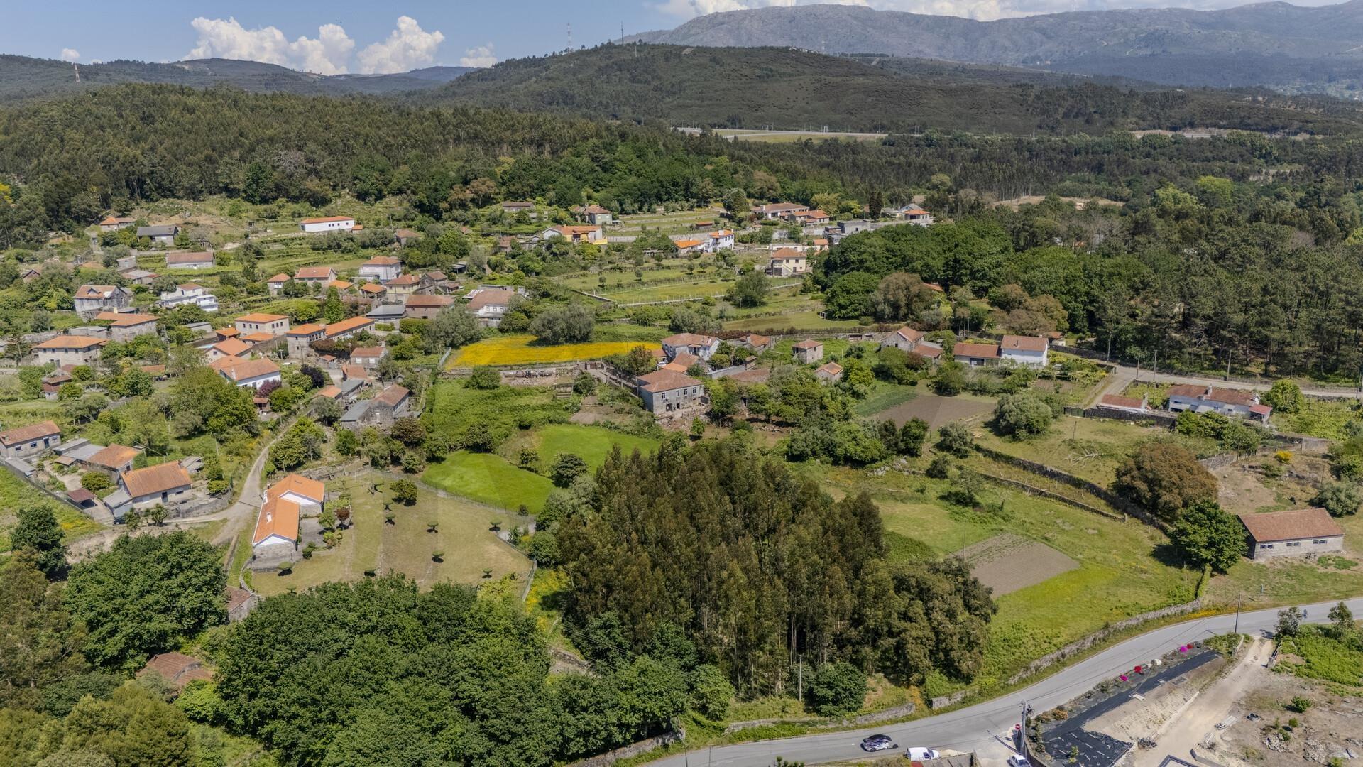 Terreno de 1.200 m² com excelente exposição solar em Riba de Âncora, CaminhaDescrição do imóvel