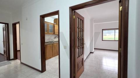 Apartamento T2 com Garagem e Elevador, CABEÇA SANTA, PENAFIEL