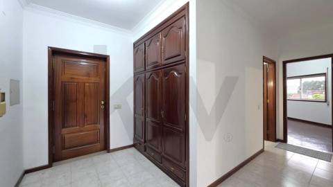 Apartamento T2 com Garagem e Elevador, CABEÇA SANTA, PENAFIEL