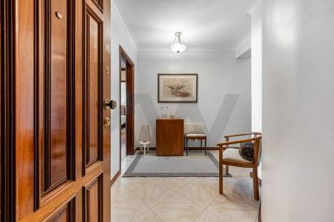 Apartamento T3 tranquilo e central - Varandas, Elevador e Garagem - Santa Marinha,  Gaia