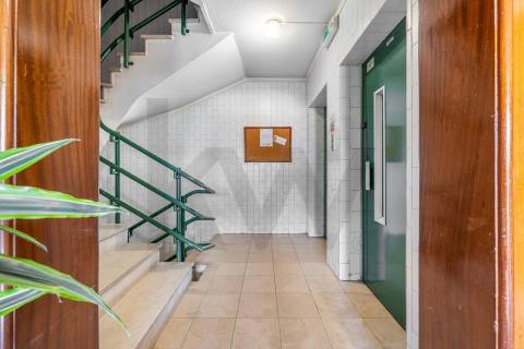 Apartamento T3 tranquilo e central - Varandas, Elevador e Garagem - Santa Marinha,  Gaia