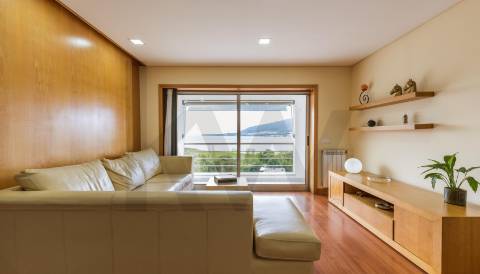 Apartamento T2 com Vista Rio Minho & Escritório - Alto da Veiga, Seixas