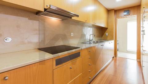 Apartamento T2 com Vista Rio Minho & Escritório - Alto da Veiga, Seixas