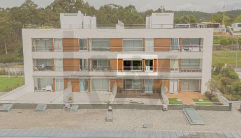 Apartamento T2 com Vista Rio Minho & Escritório - Alto da Veiga, Seixas