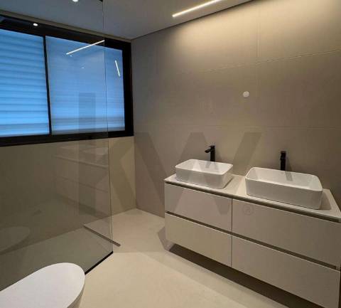 Apartamento T2 com três frentes | Grande Terraço com 152,45m2 | São Cosme - Gondomar
