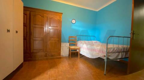 Quinta com moradia e terreno em Vale de Prazeres, Fundão