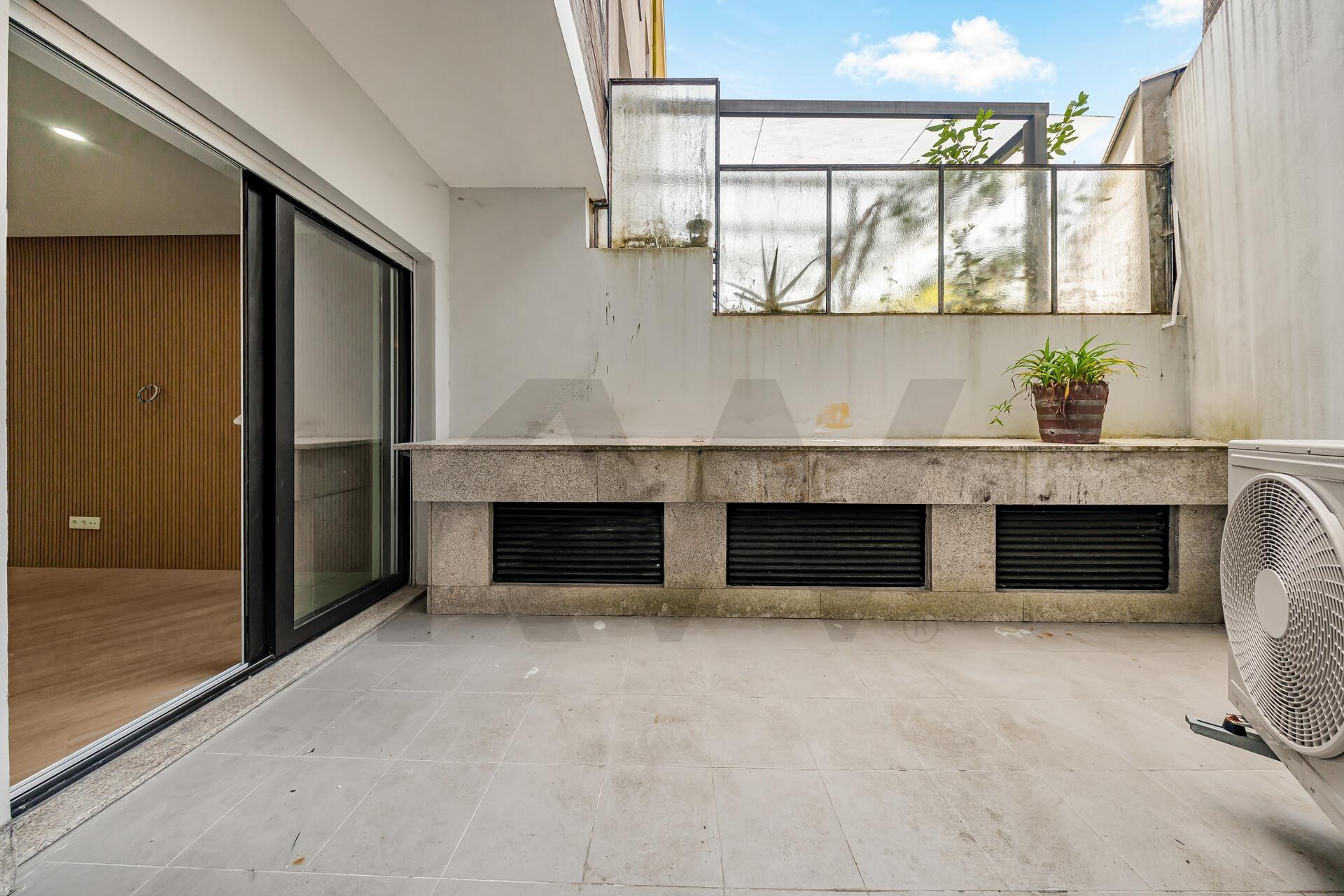 T2+1 Completamente Renovado Rua do Bonjardim - Porto Centro