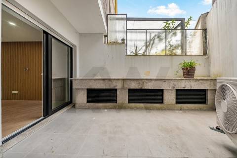 T2+1 Completamente Renovado Rua do Bonjardim - Porto Centro