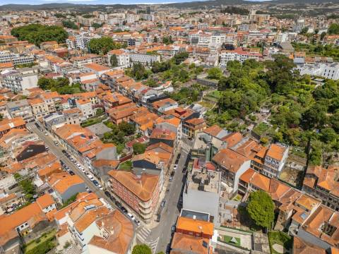 T2+1 Completamente Renovado Rua do Bonjardim - Porto Centro