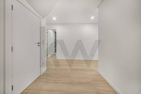 T2+1 Completamente Renovado Rua do Bonjardim - Porto Centro